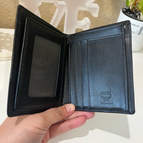 MCM MENS BLACK WALLET - Picture 6 of 10